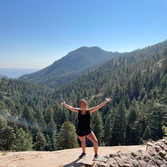 Meet your Posher, Trista - Picture 5 of 6